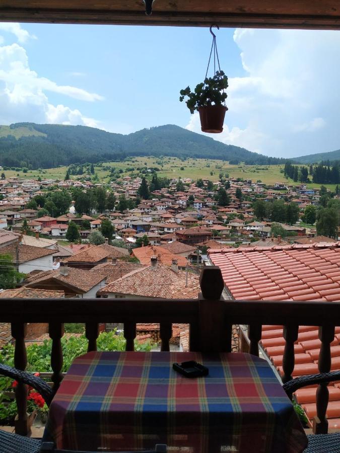 Емили Фемили Хаус Koprivshtitsa Esterno foto