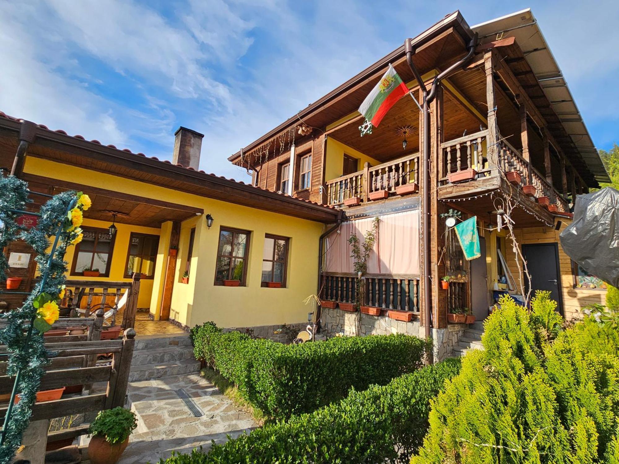 Емили Фемили Хаус Koprivshtitsa Esterno foto